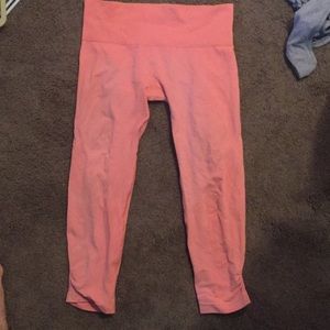 Peach lulu lemon leggings